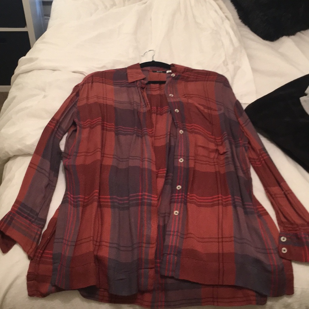 Women’s button down top